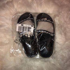Victoria’s Secret PINK sandal slides
